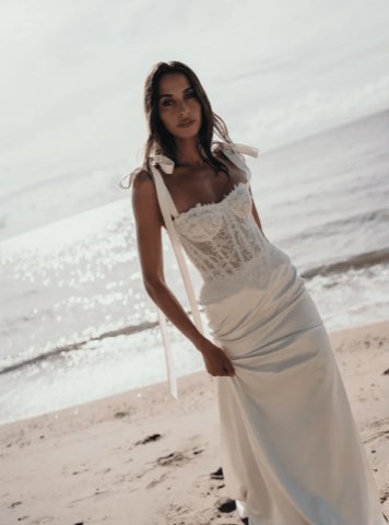 Aléna Leena – robe de mariée chez With Love à Bremblens, photo 6