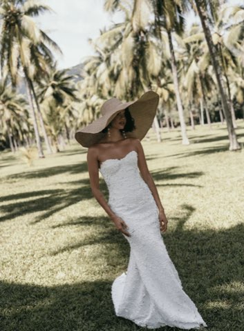 Aléna Leena – robe de mariée chez With Love à Bremblens, photo 9