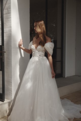 Aléna Leena – robe de mariée chez With Love à Bremblens, photo 14