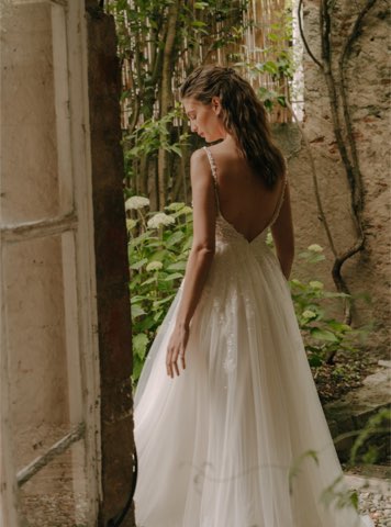 Aléna Leena – robe de mariée chez With Love à Bremblens, photo 28