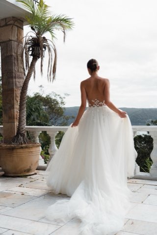 Aléna Leena – robe de mariée chez With Love à Bremblens, photo 38
