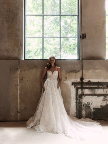 Aléna Leena – robe de mariée chez With Love à Bremblens, photo 50