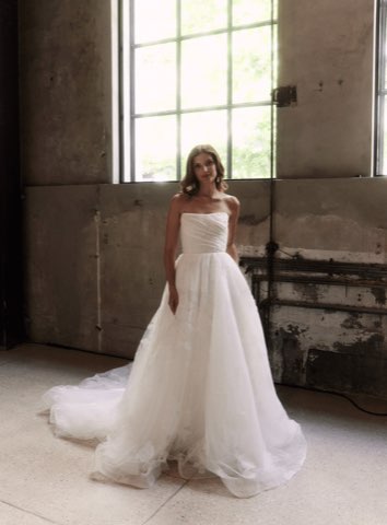 Aléna Leena – robe de mariée chez With Love à Bremblens, photo 59