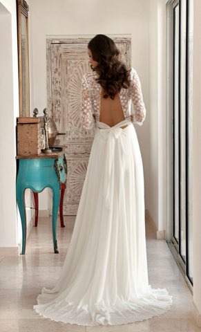 Fabienne Alagama – robe de mariée chez With Love à Bremblens, photo 4