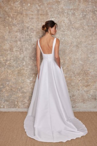 Lambert Créations – robe de mariée chez With Love à Bremblens, photo 37