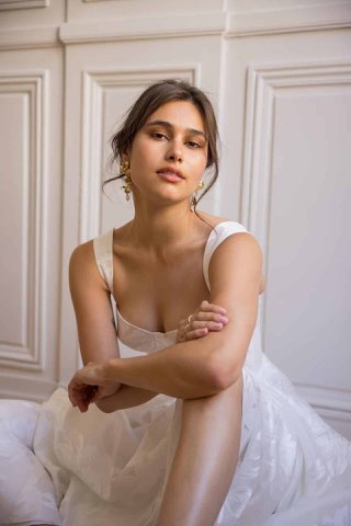 Lambert Créations – robe de mariée chez With Love à Bremblens, photo 41