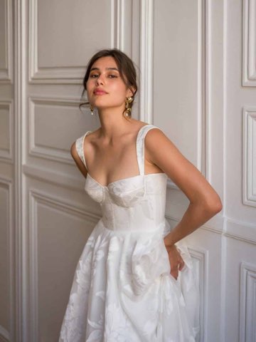 Lambert Créations – robe de mariée chez With Love à Bremblens, photo 42