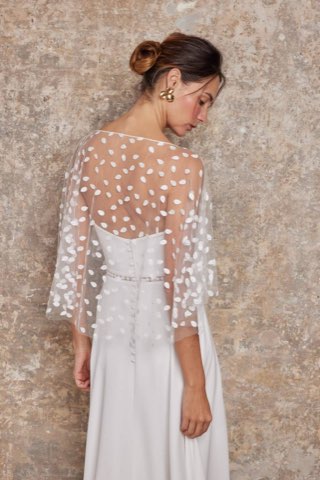 Lambert Créations – robe de mariée chez With Love à Bremblens, photo 53