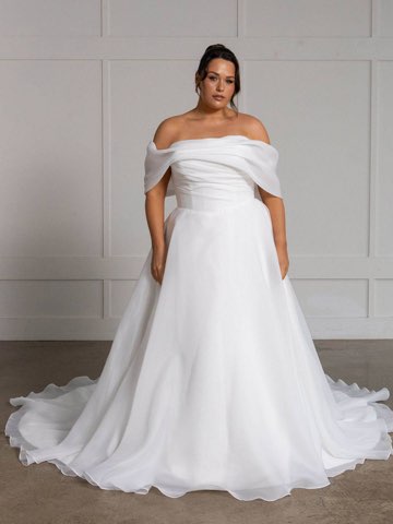 Madi-Lane – robe de mariée chez With Love à Bremblens, photo 6