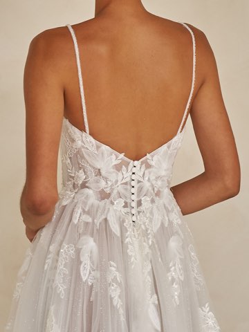 Madi-Lane – robe de mariée chez With Love à Bremblens, photo 11