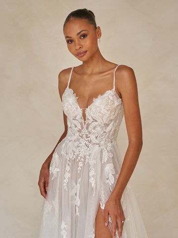 Madi-Lane – robe de mariée chez With Love à Bremblens, photo 12