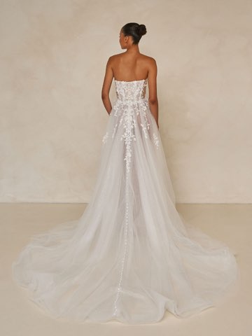 Madi-Lane – robe de mariée chez With Love à Bremblens, photo 14