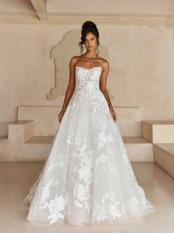 Madi-Lane – robe de mariée chez With Love à Bremblens, photo 19