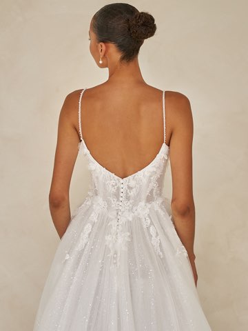 Madi-Lane – robe de mariée chez With Love à Bremblens, photo 22