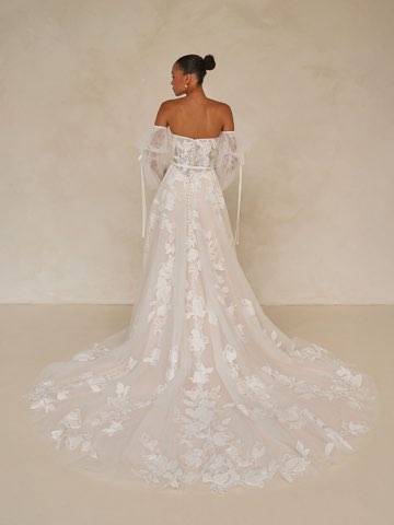 Madi-Lane – robe de mariée chez With Love à Bremblens, photo 30