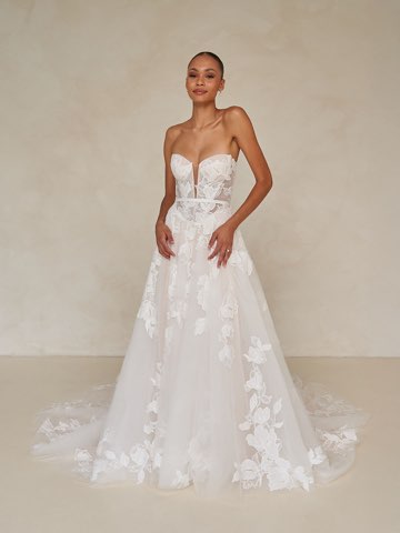 Madi-Lane – robe de mariée chez With Love à Bremblens, photo 33