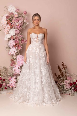 Madi-Lane – robe de mariée chez With Love à Bremblens, photo 35