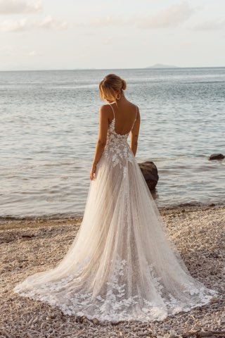 Madi-Lane – robe de mariée chez With Love à Bremblens, photo 50