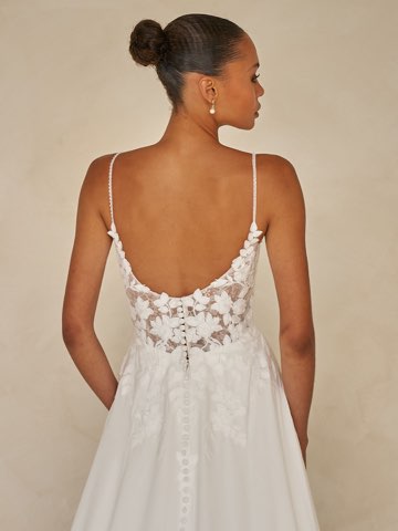 Madi-Lane – robe de mariée chez With Love à Bremblens, photo 52