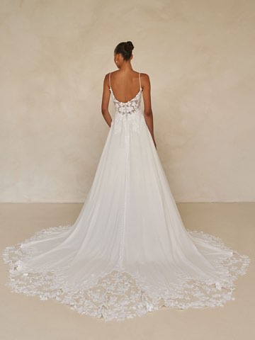 Madi-Lane – robe de mariée chez With Love à Bremblens, photo 55
