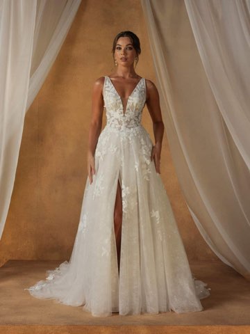 Madi-Lane – robe de mariée chez With Love à Bremblens, photo 56