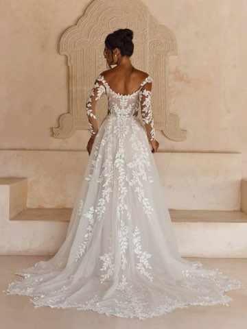 Madi-Lane – robe de mariée chez With Love à Bremblens, photo 69
