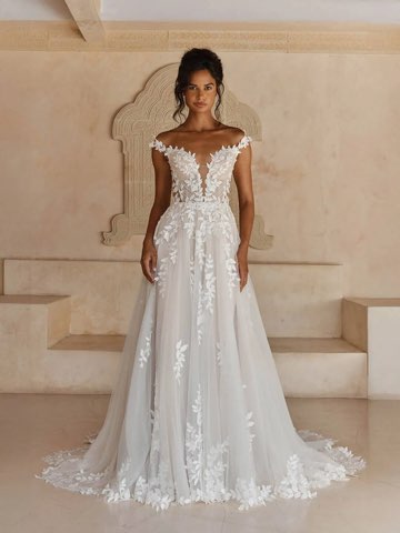 Madi-Lane – robe de mariée chez With Love à Bremblens, photo 71