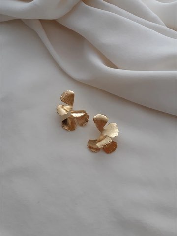 Maison Sabben – accessoire de mariée chez With Love à Bremblens, photo 10