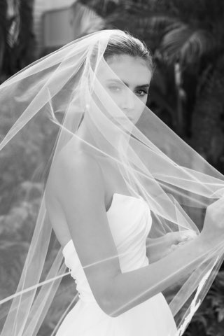 Watters, Locket, Willowby & By Watters – robe de mariée chez With Love à Bremblens, photo 8