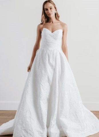 Watters, Locket, Willowby & By Watters – robe de mariée chez With Love à Bremblens, photo 17