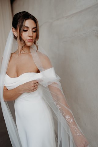 Rebecca Anne – accessoire de mariée chez With Love à Bremblens, photo 6